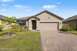 543 Old Country Rd S E, Palm Bay, FL 32909 - Photo 2