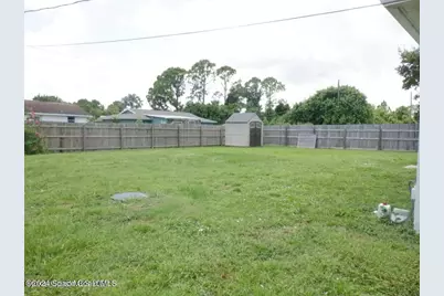 880 Brickell Street SE, Palm Bay, FL 32909 - Photo 16