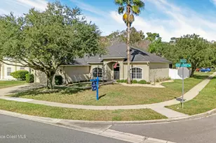 5895 Autumn Chase Cir, Sanford, FL 32771 - Photo 2