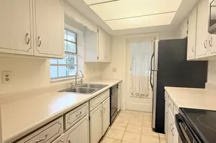 9840 Honeysuckle Dr, Sebastian, FL 32976 - Photo 18