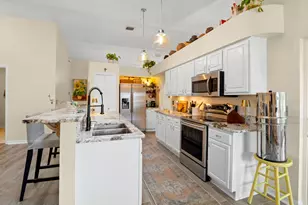 1378 York Cir, Melbourne, FL 32904 - Photo 16