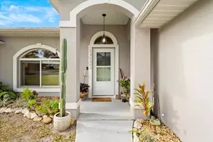 1378 York Cir, Melbourne, FL 32904 - Photo 6