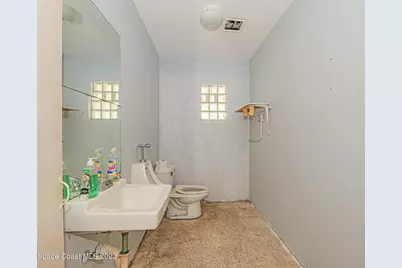 2814 S Harbor City Boulevard, Melbourne, FL 32901 - Photo 24