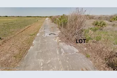 1043 Saratoga Street SW, Palm Bay, FL 32908 - Photo 2