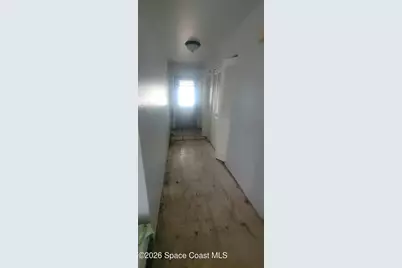 2431 Lakeview Drive, Melbourne, FL 32935 - Photo 2