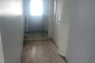 2431 Lakeview Dr, Melbourne, FL 32935 - Photo 2