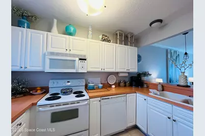 625 Ocean Park Lane #V245, Cape Canaveral, FL 32920 - Photo 6