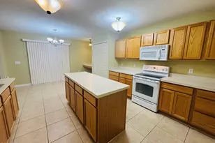 4550 Elena Way, Melbourne, FL 32934 - Photo 8