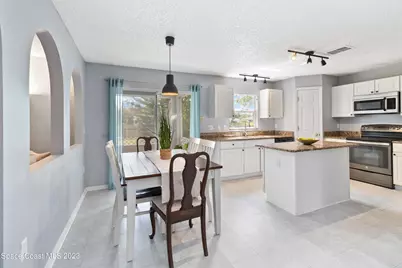 1531 Vista Lake Circle, Melbourne, FL 32904 - Photo 2