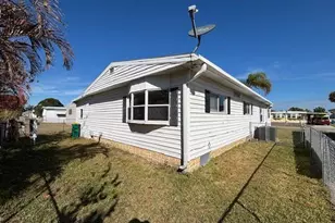 960 Cashew Cir, Barefoot Bay, FL 32976 - Photo 24