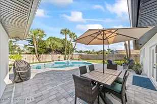 300 Oak St, Melbourne Beach, FL 32951 - Photo 16