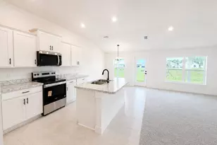 1048 Soleway Ave NW, Palm Bay, FL 32907 - Photo 2