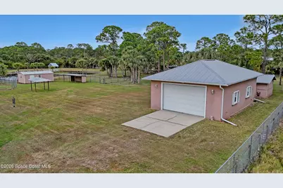 3980 Pepper Tree Street, Grant-Valkaria, FL 32949 - Photo 6