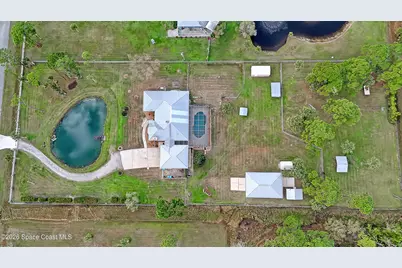 3980 Pepper Tree Street, Grant-Valkaria, FL 32949 - Photo 8