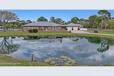 3980 Pepper Tree Street, Grant-Valkaria, FL 32949 - Photo 2