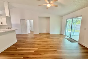 1328 Mandys Ct, Melbourne, FL 32934 - Photo 6