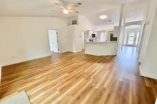 1328 Mandys Ct, Melbourne, FL 32934 - Photo 10