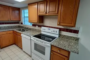 3135 Shady Dell Ln, Melbourne, FL 32935 - Photo 10