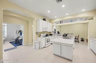 564 Casa Bella Dr, Cape Canaveral, FL 32920 - Photo 8