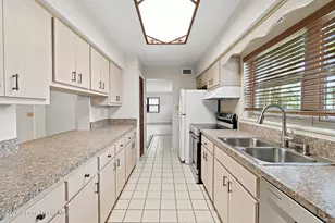 105 Hedgegrove Ave, Satellite Beach, FL 32937 - Photo 6