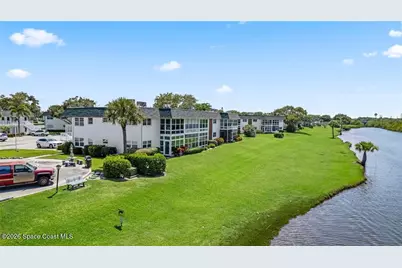 2800 Indian River Boulevard #1, Vero Beach, FL 32960 - Photo 1