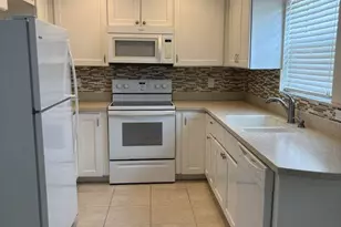 2800 Indian River Blvd, Vero Beach, FL 32960 - Photo 6