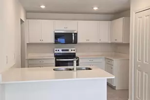 582 SW Richmond Circle SW, Palm Bay, FL 32908 - Photo 4