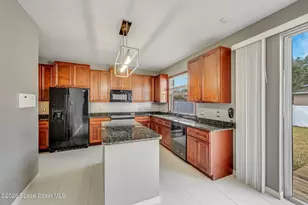 3686 Mt Carmel Ln, Melbourne, FL 32901 - Photo 18