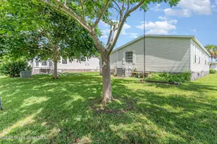 1115 Barefoot Cir, Barefoot Bay, FL 32976 - Photo 28