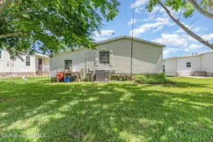 1115 Barefoot Cir, Barefoot Bay, FL 32976 - Photo 24