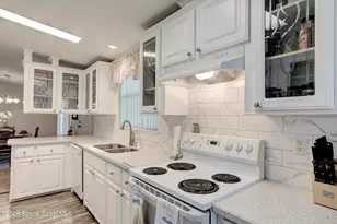 1068 Wren Cir, Barefoot Bay, FL 32976 - Photo 10