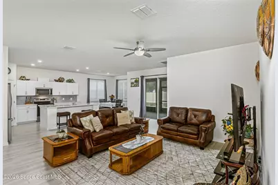 399 Calcutta Avenue NW, Palm Bay, FL 32907 - Photo 8