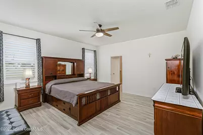 399 Calcutta Avenue NW, Palm Bay, FL 32907 - Photo 12