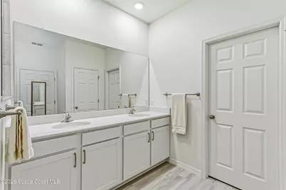 399 Calcutta Avenue NW, Palm Bay, FL 32907 - Photo 14