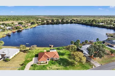 355 Lake View Lane, Palm Bay, FL 32909 - Photo 4