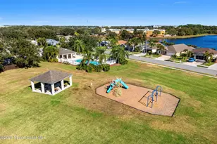 580 Wickham Lakes Dr, Melbourne, FL 32940 - Photo 38