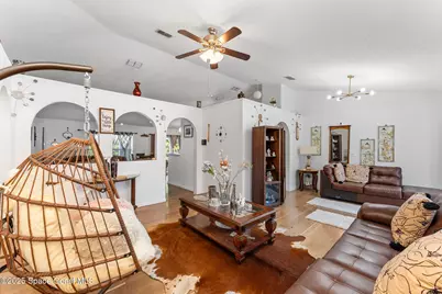 398 Taunton Road SW, Palm Bay, FL 32908 - Photo 6