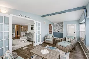 914 Hyacinth Cir, Barefoot Bay, FL 32976 - Photo 6