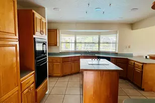 618 Hibiscus Trail W, Melbourne Beach, FL 32951 - Photo 6