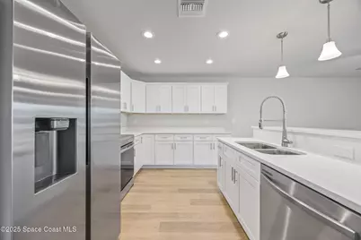 218 Hidden Woods Place, Melbourne, FL 32901 - Photo 6