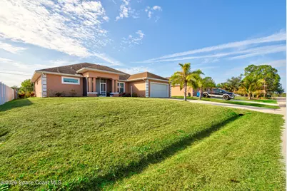 462 Gancedo Street SW, Palm Bay, FL 32908 - Photo 2