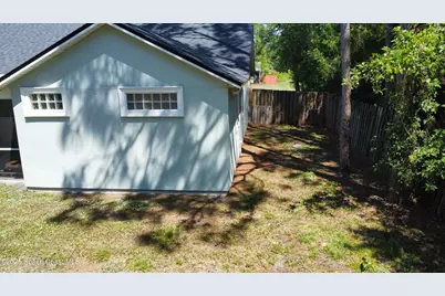 1422 Kaslo Circle NW, Palm Bay, FL 32907 - Photo 4