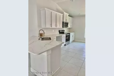 998 Soleway Avenue NW, Palm Bay, FL 32907 - Photo 2