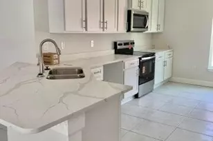 998 Soleway Ave NW, Palm Bay, FL 32907 - Photo 2