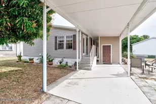 807 Beech Ct, Barefoot Bay, FL 32976 - Photo 2