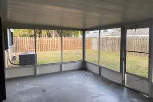 599 Chantilly Dr, Melbourne, FL 32935 - Photo 10