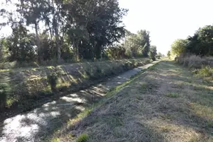 752 Gelaso St SW, Palm Bay, FL 32908 - Photo 20