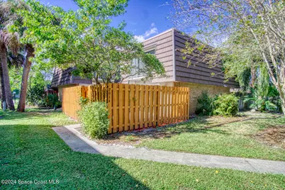 2014 Vista Oaks Circle NE, Palm Bay, FL 32905 - Photo 1