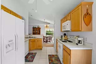 1060 Pine Creek Cir NE, Palm Bay, FL 32905 - Photo 18