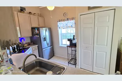 4931 Lake Waterford Way W #3-202, Melbourne, FL 32901 - Photo 6